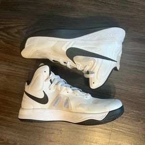 Nike Hyperfuse Hightops - W9/M7